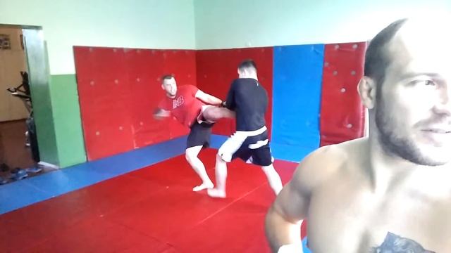 Хочешь драться давай к нам! Мы ждём! Приходи! смотреть онлайн