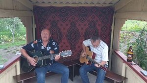 Песня под гитару на стихи Сергея Есенина "Ты жива ещё моя старушка..." в исполнении Чеслава!?