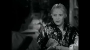 Фрагмент фильма Свинарка и пастух - Гадание на картах