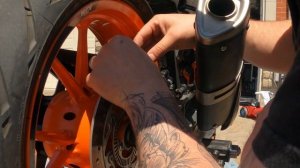 KTM Duke 390 - Чистка и прокачка тормозов