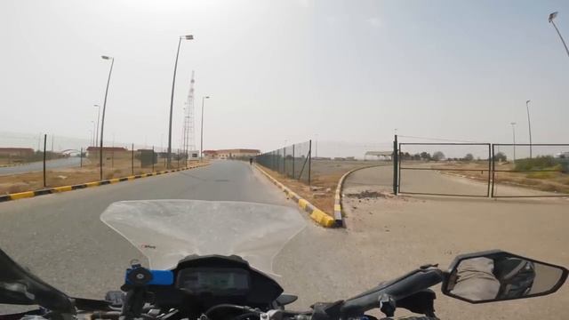 CROSSING INTO KUWAIT?? | S05 EP.32 | IRAQ TO KUWAIT BORDER | PAKISTAN TO SAUDI ARABIA MOTORCYCLE смотреть онлайн
