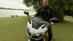 2004 Yamaha Fazer 1000 Review