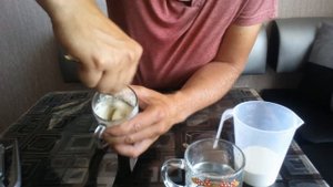 МАНКА на КАРАСЯ в ШПРИЦЕ