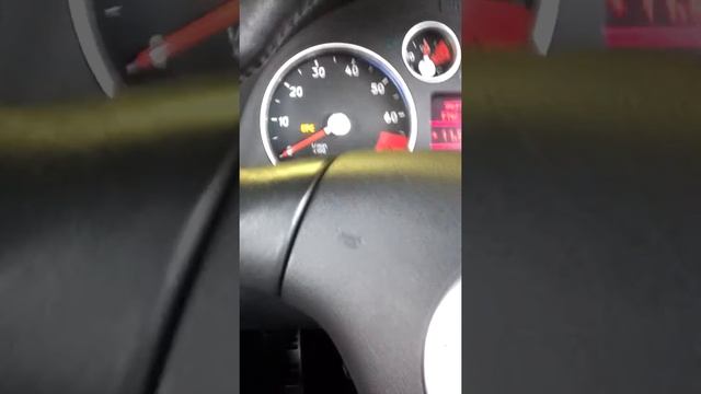 Audi TT clicking radio.mp4