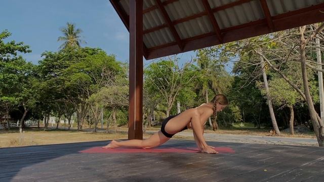 Йога урок для збільшення гнучкості та заспокоєння | 25 хвилин смотреть онлайн