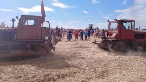 exhibition of tractor Houdkovice 2019  T4A vs DT 75