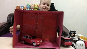 Отгадываем машинки в коробке