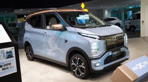 ( 4K ) Mitsubishi eK X EV P : Blue / Copper