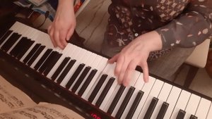 Играю Баха на электронном пианино