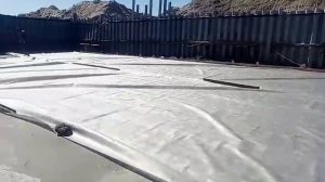 Результат бетонирования дна. Минус два метра от уровня моря.mp4