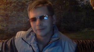 ,,Позволь любить тебя из далека,,