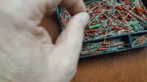 Органайзеры для хранения резисторов и прочих компонентов.