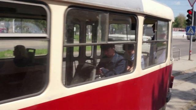 Мариуполь . трамвайная дорога и окрестность. Ремонт.