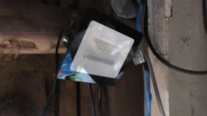 Прожектор за 200 р из маг.СВЕТОФОР