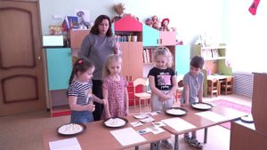 Образовательная деятельность с детьми  дошкольного возраста "Профессии-путешествие в прошлое"