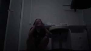 Как садиться на стул