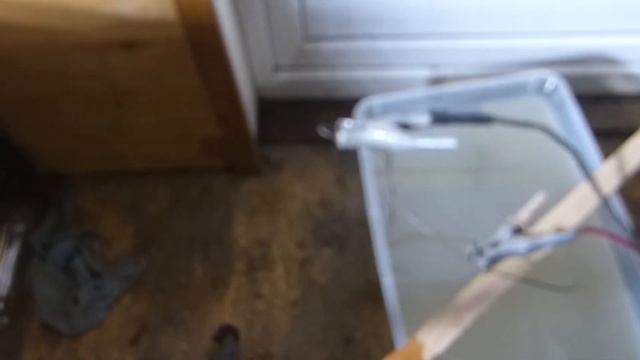 Травление рисунка на топоре. смотреть онлайн