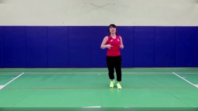 Занятие по физкультуре. Танцевальная разминка смотреть онлайн