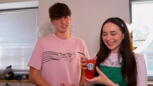 СДЕЛАЛА СОБСТВЕННЫЙ СТАРБАКС В ДОМЕ ХО ТЕАМ **ребята в шоке**