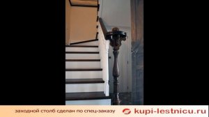 Красивая лестница на даче в1