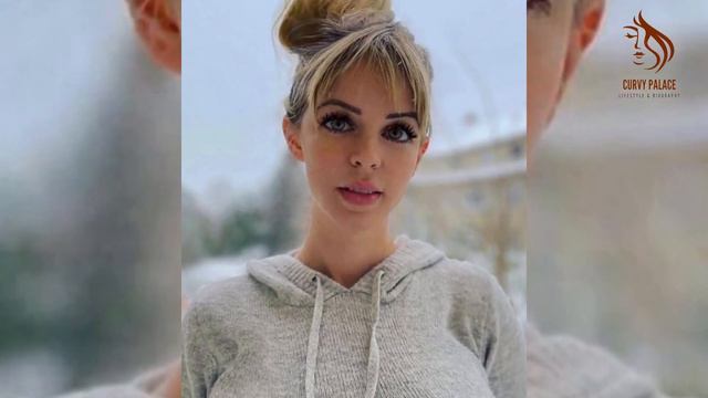 Acropolis 1989..Wiki Biography | age | weight | relationship | net worth | Curvy model plus size