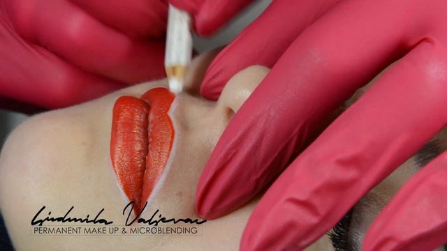 MANUAL LIPS (RUCNA METODA PERMANET USNA) смотреть онлайн