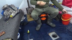 Удачное закрытие зимней рыбалки! Рыбалка в палатке с домашним комфортом!