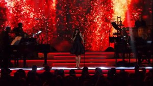 Mon Laferte - La Mujer (Grammys 2022)