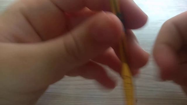 Самое маленькое сердце. Как сделать сердечко из резиночек для плетения.
