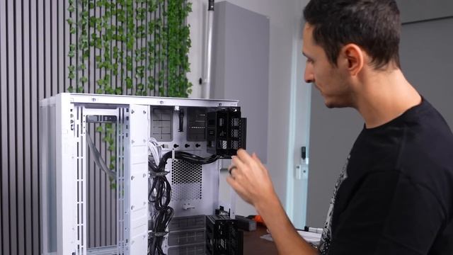 A subscriber asked me to build him his Dream $5000 Gaming PC! смотреть онлайн