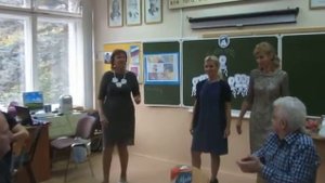 С Днём учителя, милые дамы! Господа, с Днём учителя вас!!!