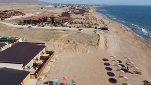 Дагестан, Избербаш | Береговая линия от Panorama Rest до северной части пляжа | 4K Drone Video