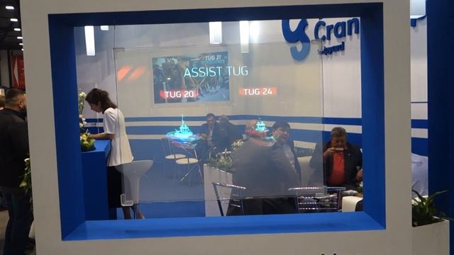 Проекционный Экран Экспофорум Нева 2017 Робот Мода смотреть онлайн