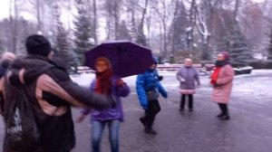 Харьков, танцы в парке, "Ты ж ещё молодой"