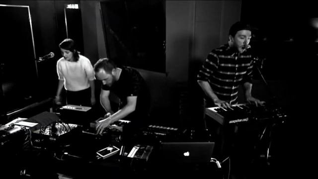 CHVRCHES - Live At BBC Radio Scotland (March 16, 2014) | Full Performance