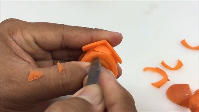 Simple Carrot Flower Carving Garnish - Art Of Vegetable Carving Designs