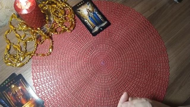 Онлайн расклад. 4 короля. 2 часть. Король жезлов, король кубков намерения, действия.