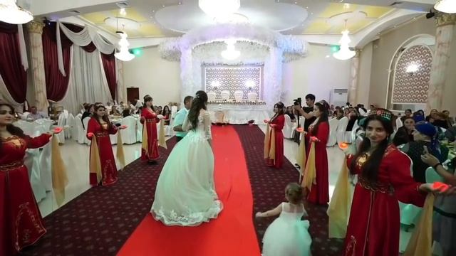 Свадьба БЕЗ ЖЕНИХА! Медляк невесты с отцом! Ночь хны на турецкой свадьбе! смотреть онлайн