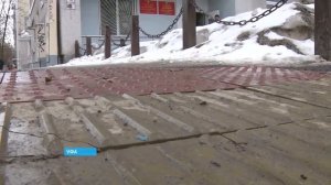 В Уфе тактильная плитка для слепых создает проблемы