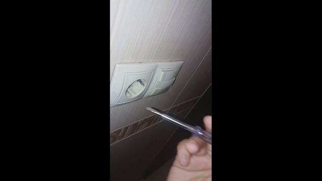Индикаторная отвертка, главный инструмент электрика