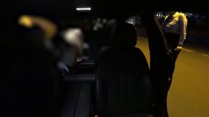 Пьяные ОПЕРА в ВИП ТАКСИ / Я сейчас ВЫЙДУ! | Лёля Такси