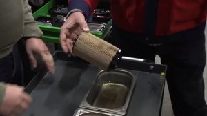 Грузовой Дизель  Замена топливного фильтра 09 02 2017