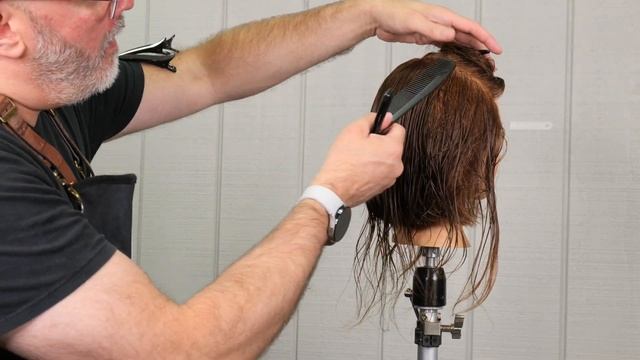 Johnny Depp Long, Messy One Length Razor Haircut by Russell Mayes смотреть онлайн