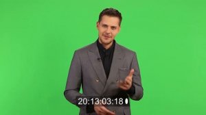 Милош Бикович поздравляет девушек с 8 марта