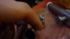 Ил-14 - Разбор топливной форсунки мотора АШ-82Т