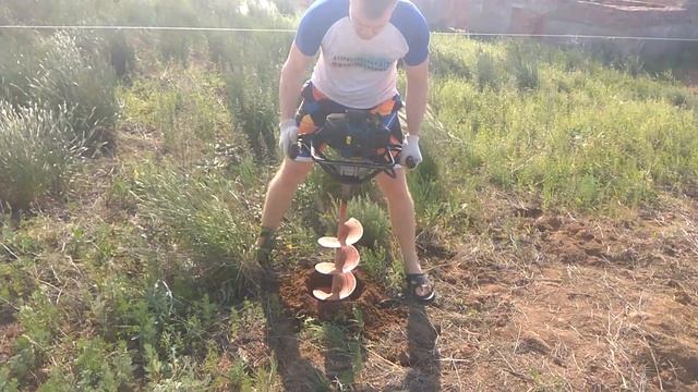 Дача с нуля. Выпуск 3. Забор из профлиста|Установка столбов своими руками