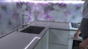 Кухня красавица готовая.Блюм.Мдф краска.Интегрированная ручка.