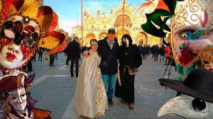 Карнавал в Венеции - костюмы и маски.