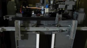 Проверка реверса в кабине лифта.