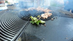 Накормили всех! Мы зажгли Гриль Везувий в самом центре Москвы. "Кочевники в Хамовниках"